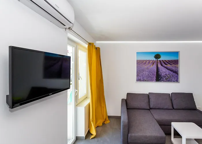 Apartman Lavender, Lighthouse, Sunrise - Kuca&more House No13